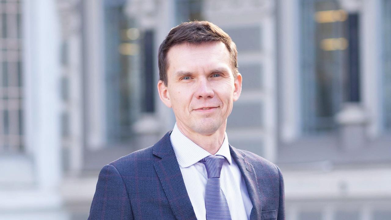 Наприкінці II кварталу понад половину розрахунків робили карткою — Шабан