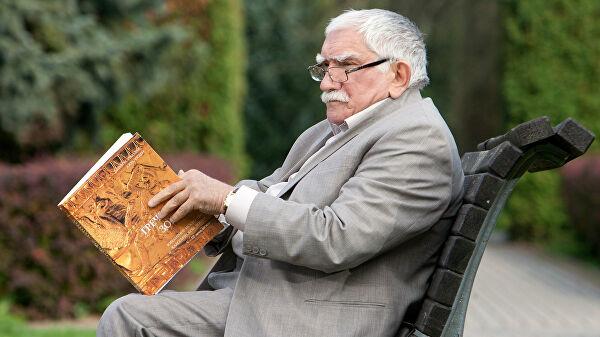 Помер Армен Джигарханян