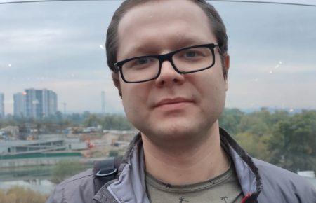 Львівські хіпі, ґудзики зі свастикою і Ленінград без літери «р»: про що доповідало КДБ у 80-х роках?