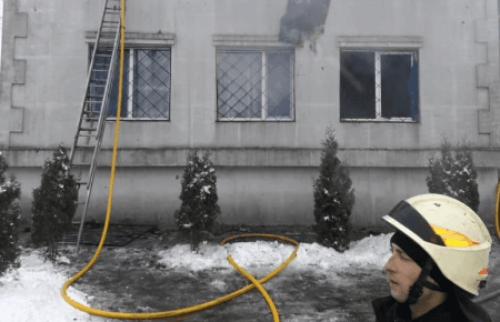 У Харкові горить будинок для літніх людей, 15 загиблих