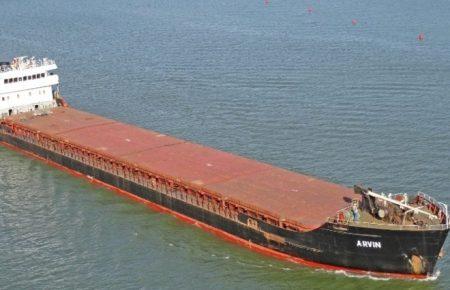 Українцям, врятованим під час аварії суховантажу в Туреччині, оформлять тимчасові паспорти для виїзду за кордон