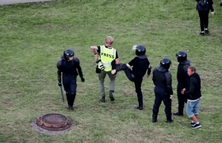 Украина осудила репрессии против журналистов в Беларуси