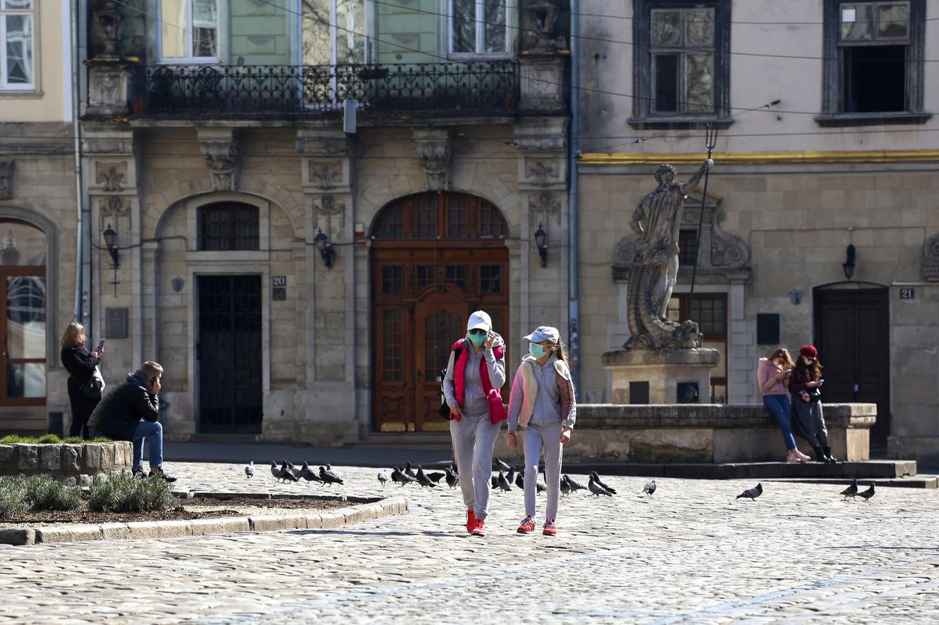 Місцеве самоврядування спрямувало на боротьбу з пандемією втричі більше коштів, ніж виділила держава з ковідного фонду — Слобожан