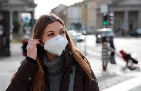 Маски можна не носити у парках та скверах — МОЗ