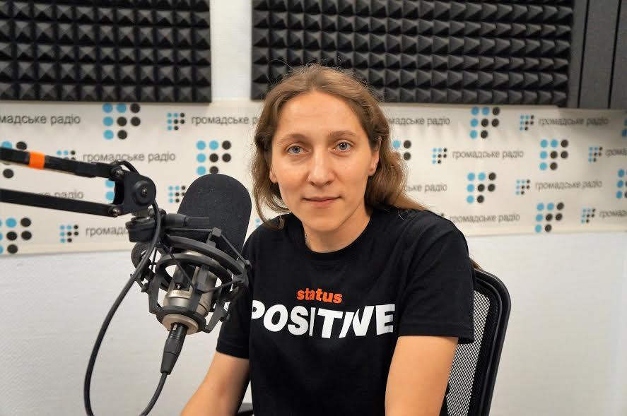 Хотілося б, щоб люди ставили гострі питання щодо ВІЛ-статусу — «книга» Живої бібліотеки на фестивалі Docudays UA