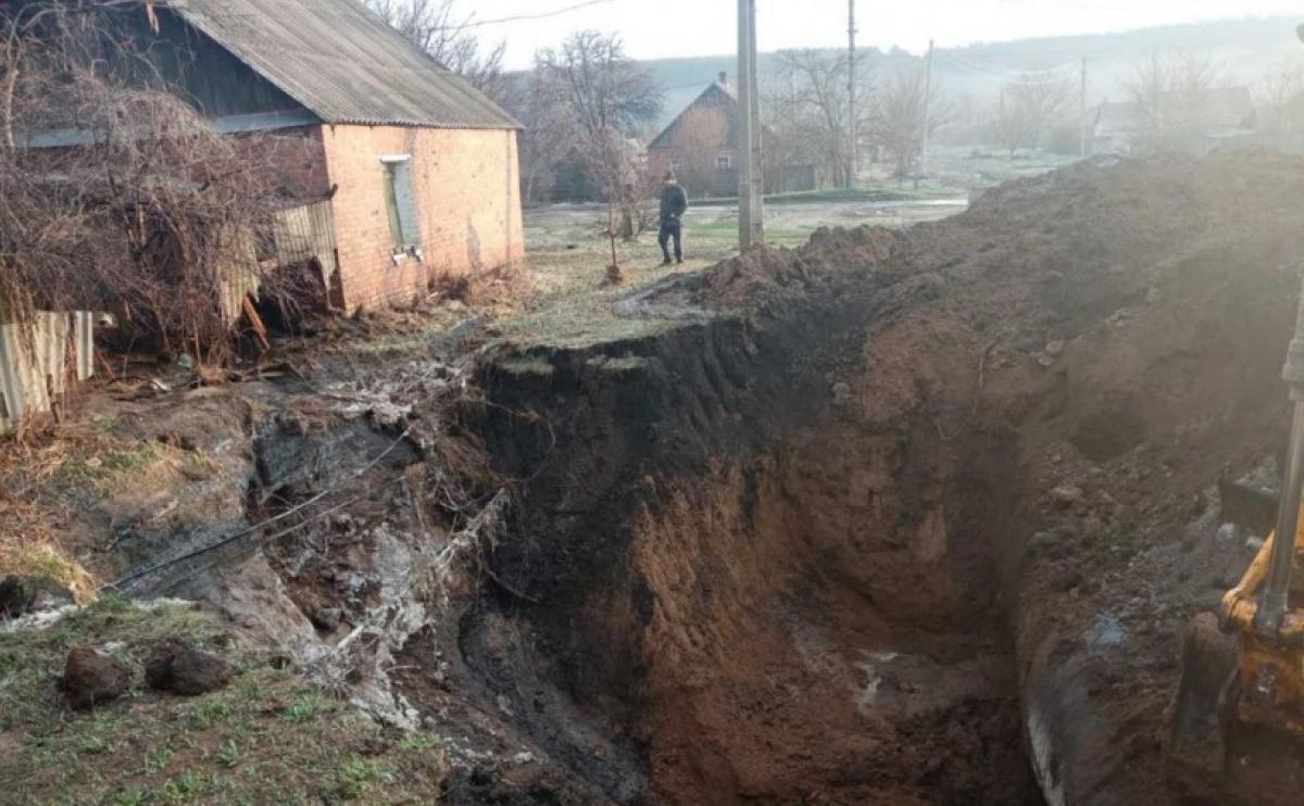 Через порив водопроводу у Слов'янську без води залишлися жителі п'ятьох міст Донеччини