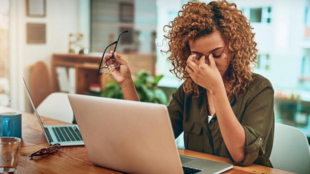 Коли після спілкування з кимось ми виснажені, ми маємо спитати себе, чому це впливає на наше самопочуття — психолог Ілля Бачурін