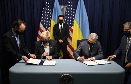 Візит Зеленського до США: підписали два документа в енергетичній галузі
