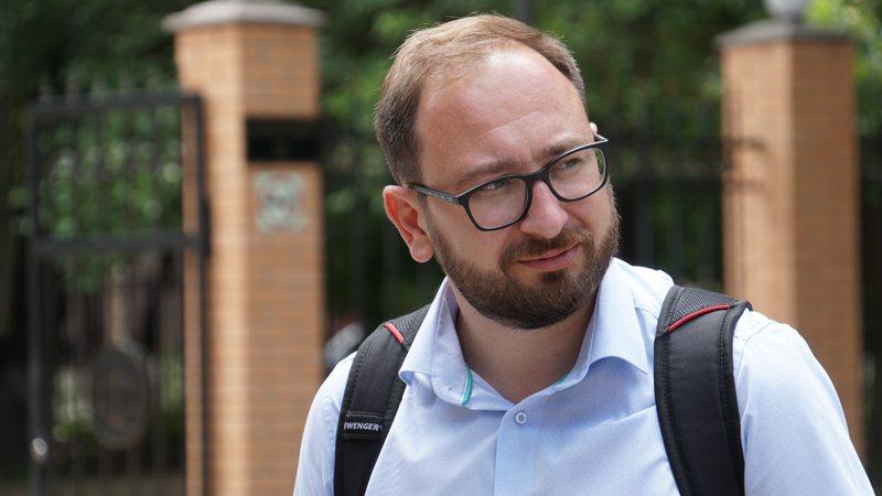 «Справа Чубарова»: суд у Росії відсторонив адвоката Миколу Полозова