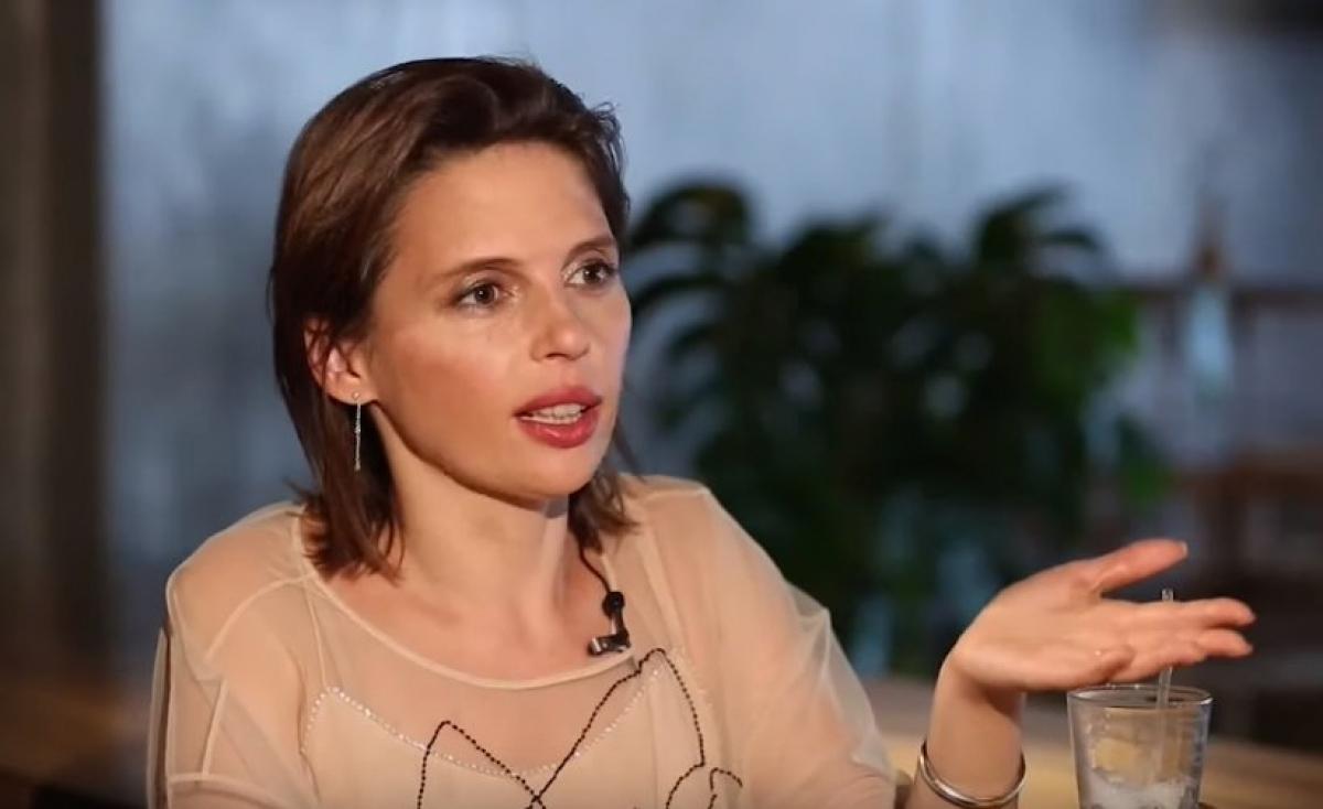 Українці за кордоном не мають репутації жалюгідних крадіїв — Ірена Карпа про скандал з «Емілі в Парижі»