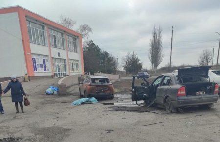 У Вугледарі на Донеччині російські снаряди потрапили у місцеву лікарню: є загиблі медики