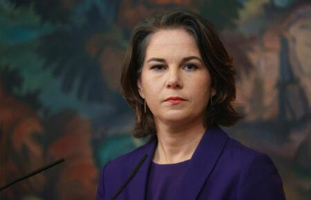 Очільниця МЗС Німеччини прибула до Києва