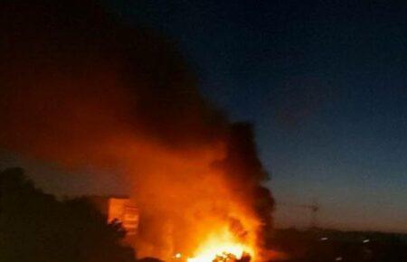 В Херсоне в районе моста — попадание по скоплению техники оккупантов (фото)