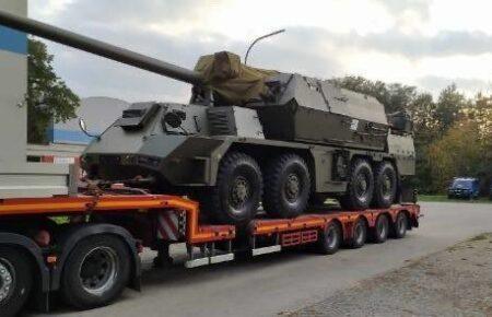 Словаччина передала Україні дві САУ словацького виробництва Zuzana-2