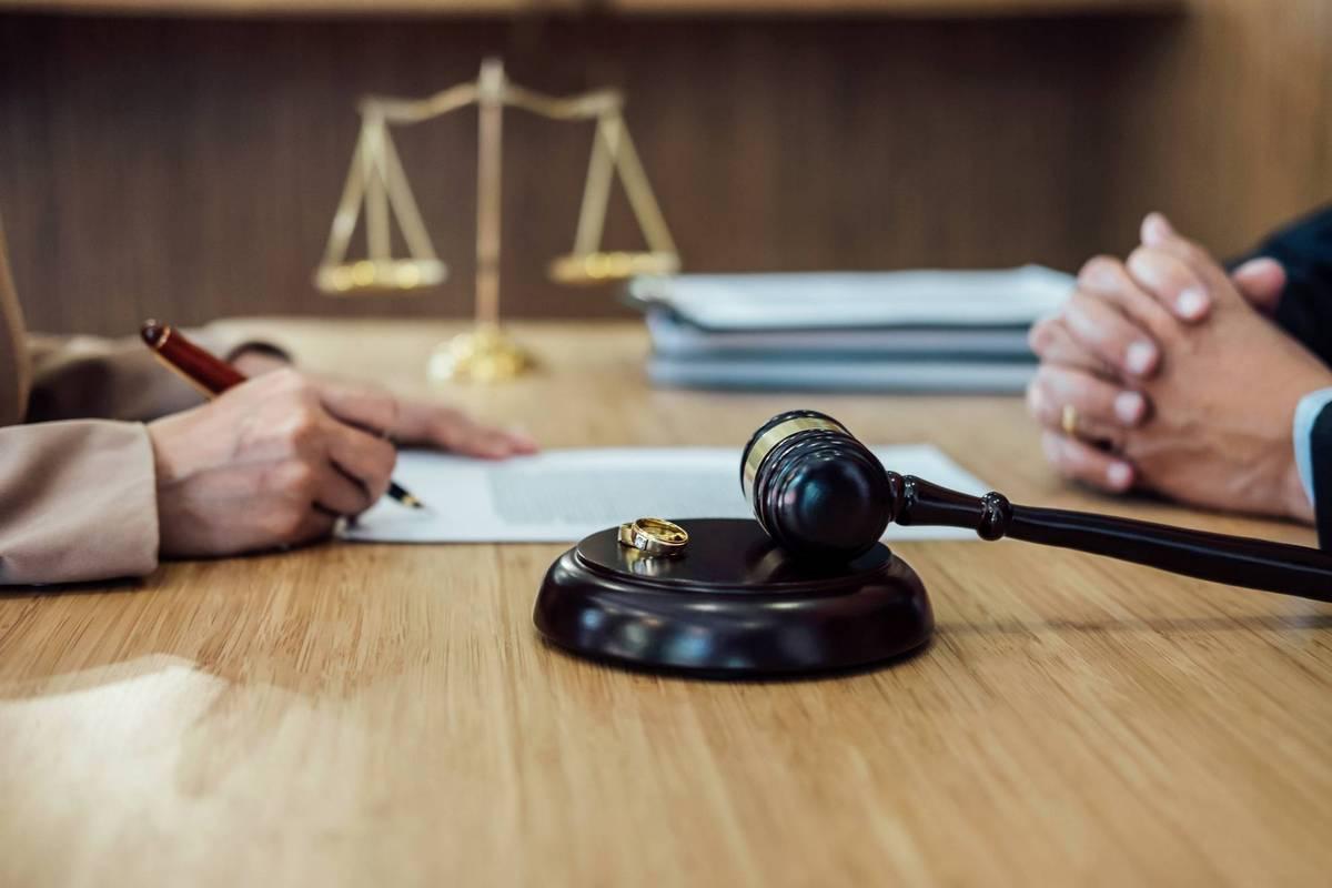 Заповіт можуть оскаржити, якщо у ньому не врахована обов’язкова доля родичам — адвокатка