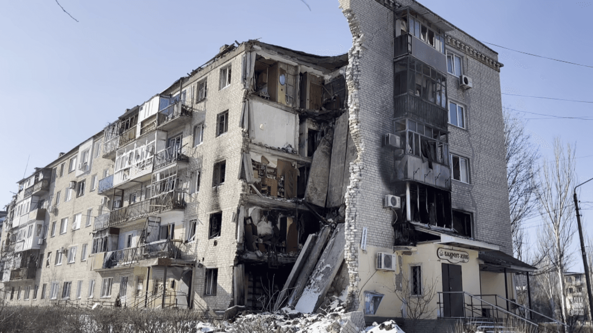 Українські захисники проводять успішні стратегічні маневри в районі Бахмута — кореспондентка