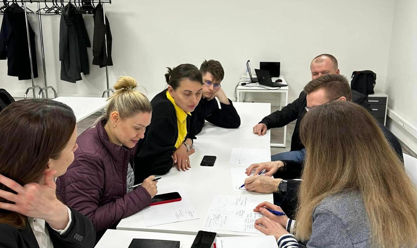 Лабораторія з відновлення у Київській школі економіки: задум та початок втілення