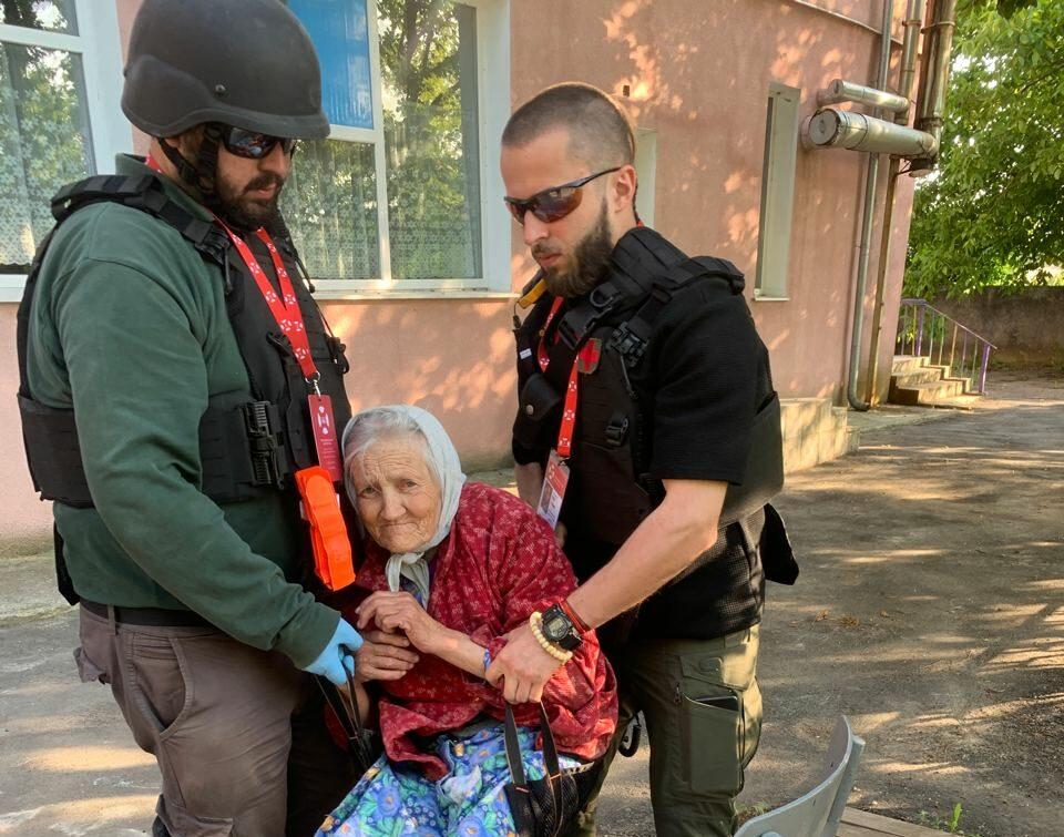 «Восток SOS» на Херсонщині долучились до евакуації за годину — координатор Ярослав Корнієнко