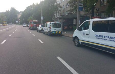 На Печерську в Києві власник офісу влаштував стрілянину, є поранений (ФОТО)