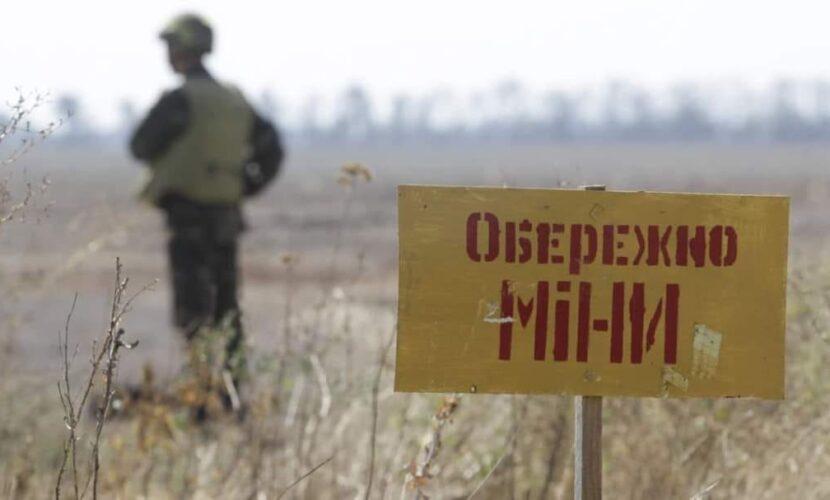 На Харківщині сапери скаржаться, що люди крадуть знаки про замінування — кореспондентка
