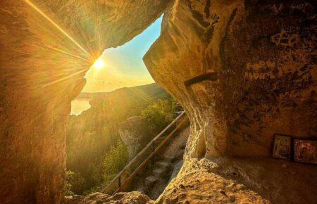 «Оксанівський Буковель»: на Вінниччині село з 35 людей грошима від туризму допомагає фронту