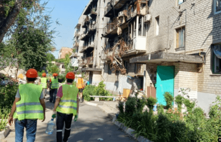 В окупований Маріуполь з РФ приїхало вже понад 50 тисяч мігрантів, у місті утворюються етнічні банди