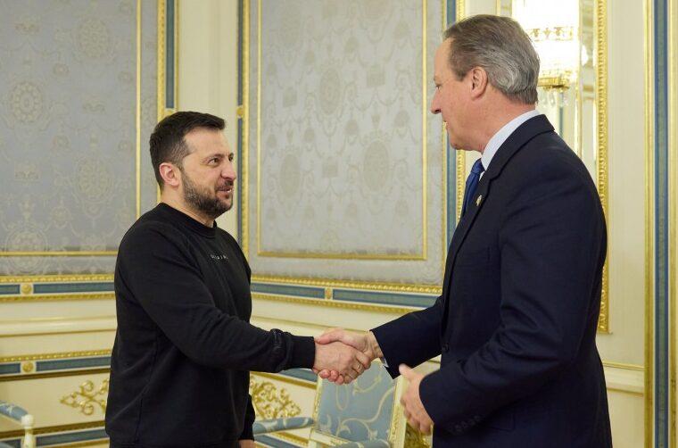 До Києва прибув міністр закордонних справ Великої Британії Кемерон