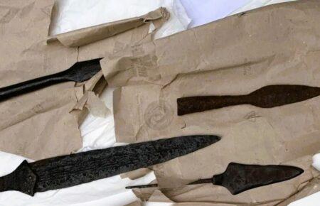 Спадщина від римських часів до Середньовіччя: Нідерланди передали Україні 8 незаконно вивезених артефактів