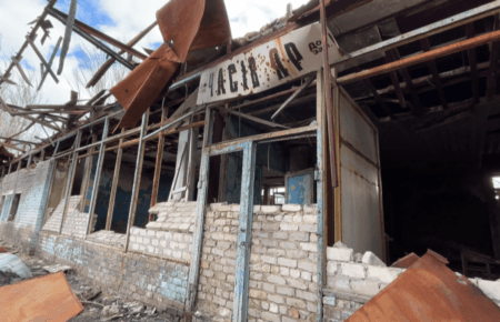 Дефіцит води та 70% зруйнованих будинків: як живуть у Часовому Яру, куди окупанти стягують резерви