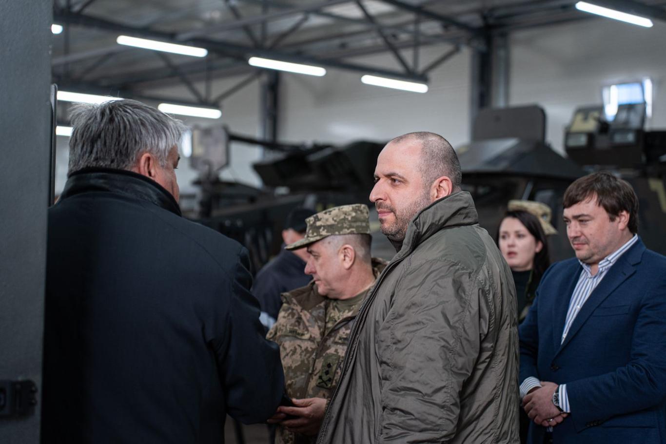 Як Міноборони напряму купуватиме західну зброю: пояснює керівник Департаменту політики закупівель