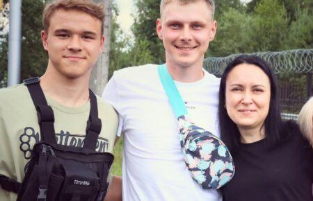 В Україну повернули підлітка, якого в РФ вивезла тітка і оформила йому російське громадянство