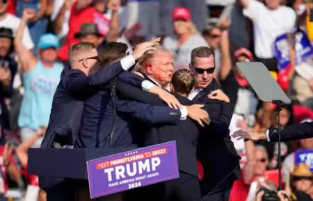 У Трампа стріляли на передвиборчому мітингу: що відомо