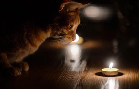 Відключення світла у суботу скасували ще на годину