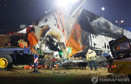 Авіатроща в Південній Кореї: зі 181 людини на борту вижили лише дві