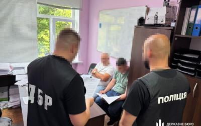Начальник відділу штабу військової частини на Сумщині заробляв мільйони на фіктивних бойових відрядженнях підлеглих — ДБР