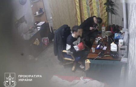 У Києві викрили групу наркоторговців, які налагодили збут наркотиків та психотропів поштою (ФОТО)