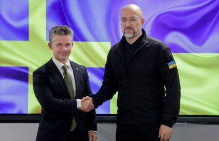 Україна та Швеція домовилися про спільне виробництво зброї