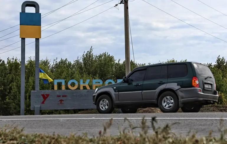 По трасі Покровськ-Павлоград фактично кожної ночі прилітають «Молнії» — військовий