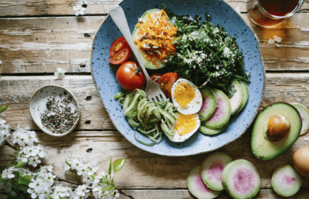 7 советов по питанию, которые помогут сохранить здоровье в старости