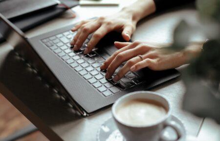 Репутація понад усе: як релоковані луганські медіа утримують стандарти без джинси