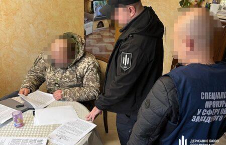 Волинські прикордонники отримали підозру за втечу з України 120 чоловіків