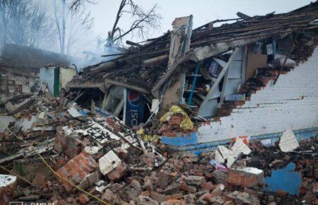 Росіяни скинули авіабомбу на магазин у Сумській області — дві людини загинули