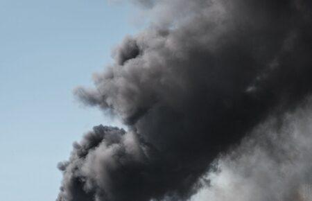 На Чернігівщині цивільні під час тривоги пішли дивитись наслідки обстрілу й потрапили під повторний удар