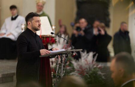 Зеленський: Поки що білому шпіцу Лукашенка залишено більше прав, ніж народу Білорусі, на жаль