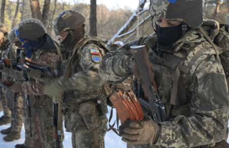 Стало відомо, скільки іноземців і зі скількох країн служать у Сухопутних військах ЗСУ