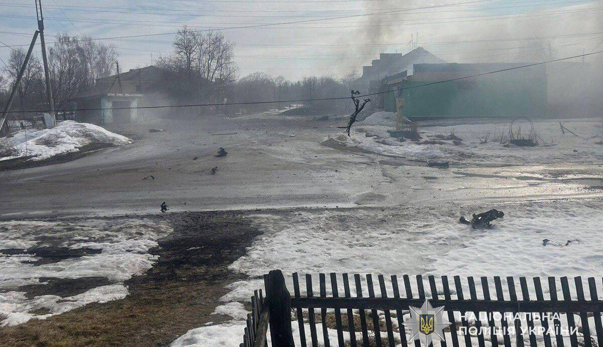 За минулу добу окупанти обстріляли 34 населених пункти Сумщини: 3 людей загинули, 13 — поранені