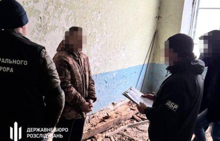 Колишнього військового підозрюють у вимаганні грошей у синів загиблого воїна