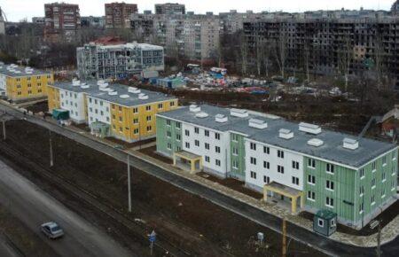 Демонтували 800 будинків, побудували 70: чи відновлюють окупанти Маріуполь