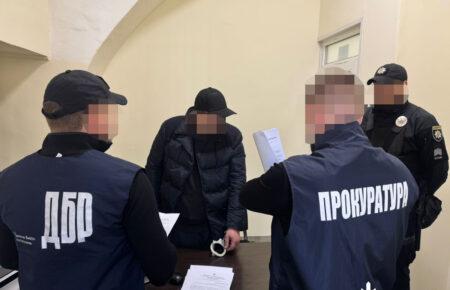 Львівський митник, якого підозрюють у вбивстві військового, захищав свого брата: деталі від ДБР