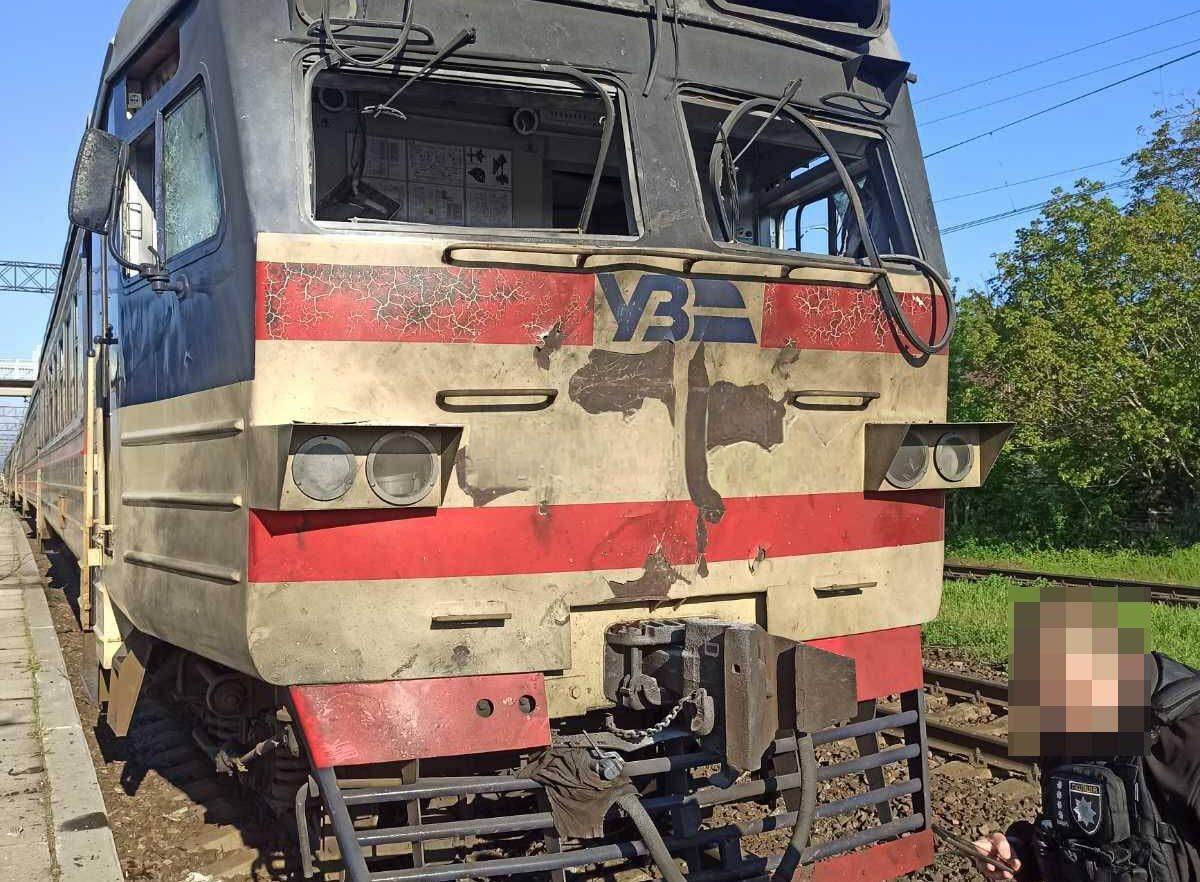 Росія вдарила дроном по поїзду на Запоріжжі, є поранені